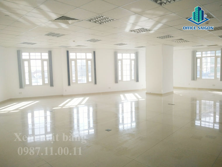 View mặt bằng trống thực tế tại tòa nhà văn phòng Nam Sông Tiền building