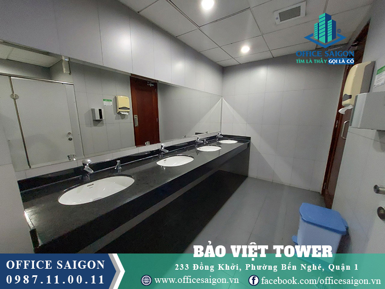 Hệ thống toilet tại văn phòng cho thuê Bảo Việt Tower quận 1