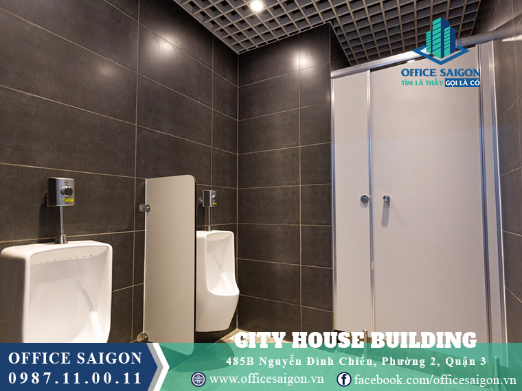 Toilet tại văn phòng cho thuê toà nhà City House quận 3