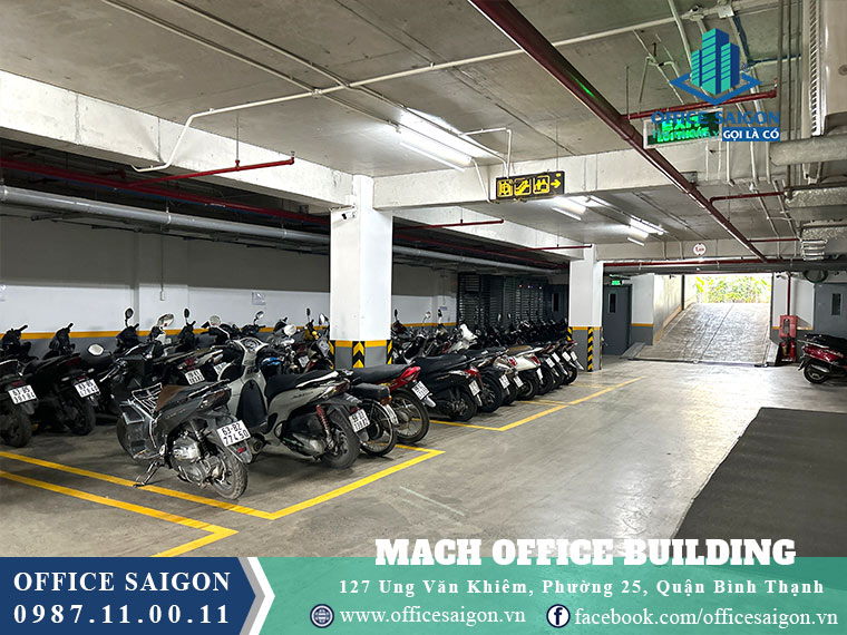 Hầm để xe tại văn phòng cho thuê MACH Office Building quận Bình Thạnh