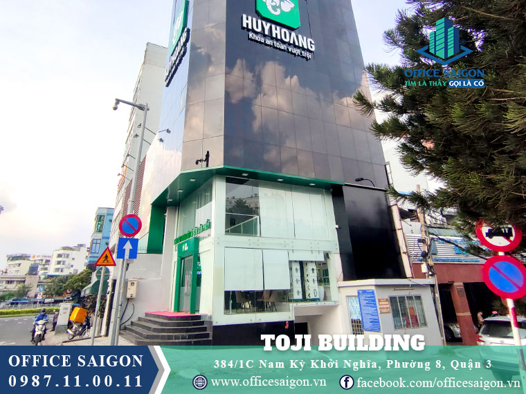 Lối vào toà nhà Toji Building Quận 3