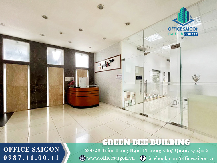 Lê tân tại Green Bee Building