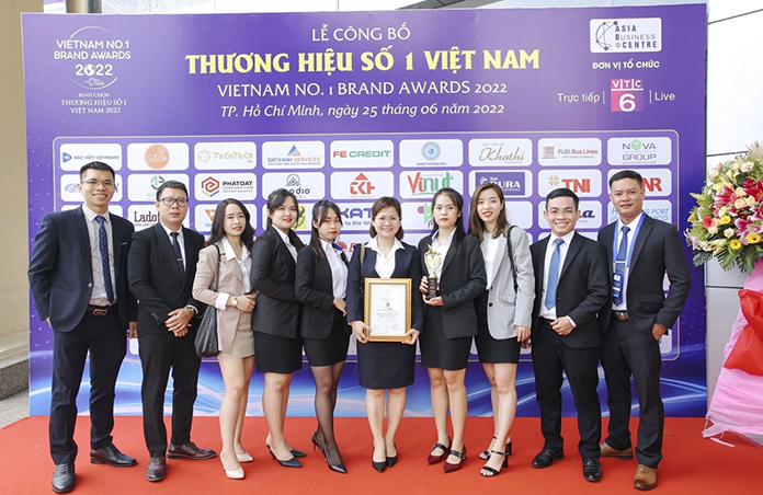 Hơn 15 năm kinh nghiệm trong lĩnh vực tư vấn và môi giới văn phòng